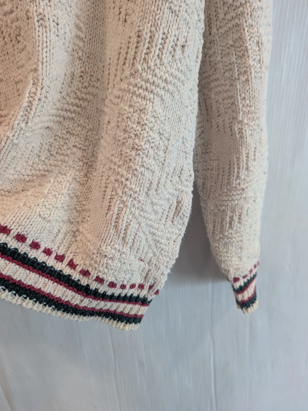 CROFT & BARROW Cream Textured Knit Crewneck Sweater with Christmas Cardinals